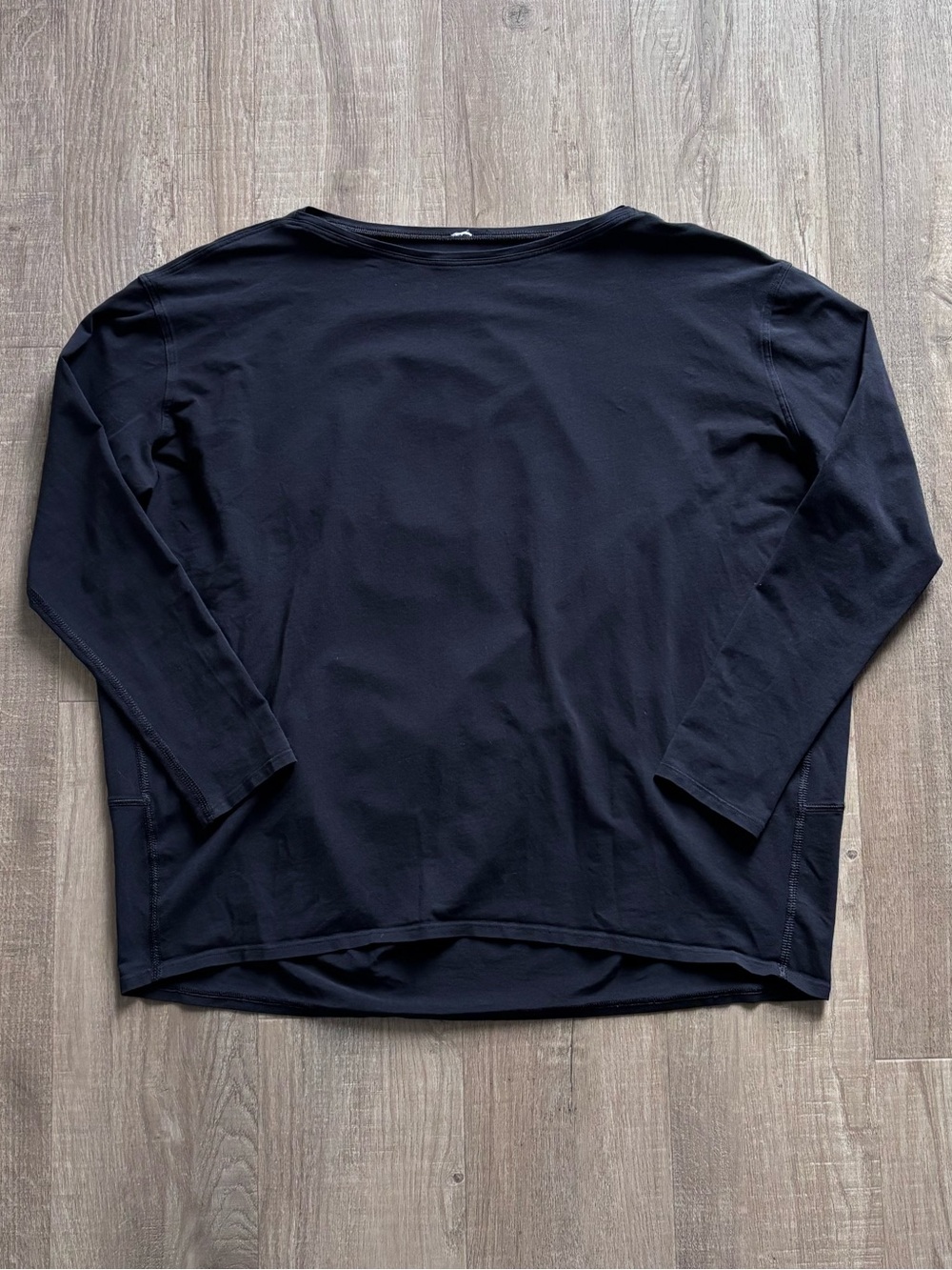Lululemon Back In Action Long Sleeve Top in Black